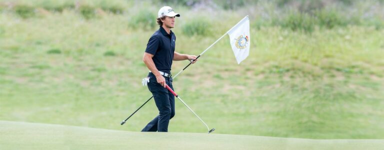 De vlaggenstok mag er weer&nbsp;uit