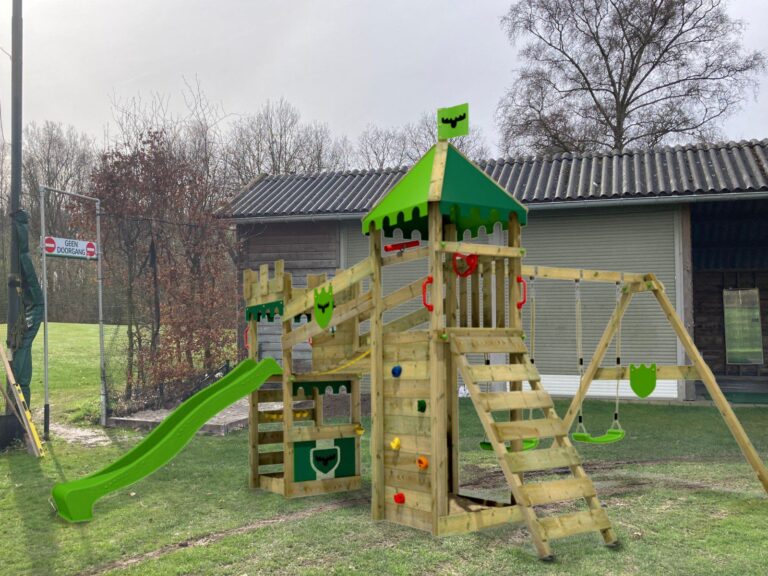 Impressie van het nieuwe speeltuintje